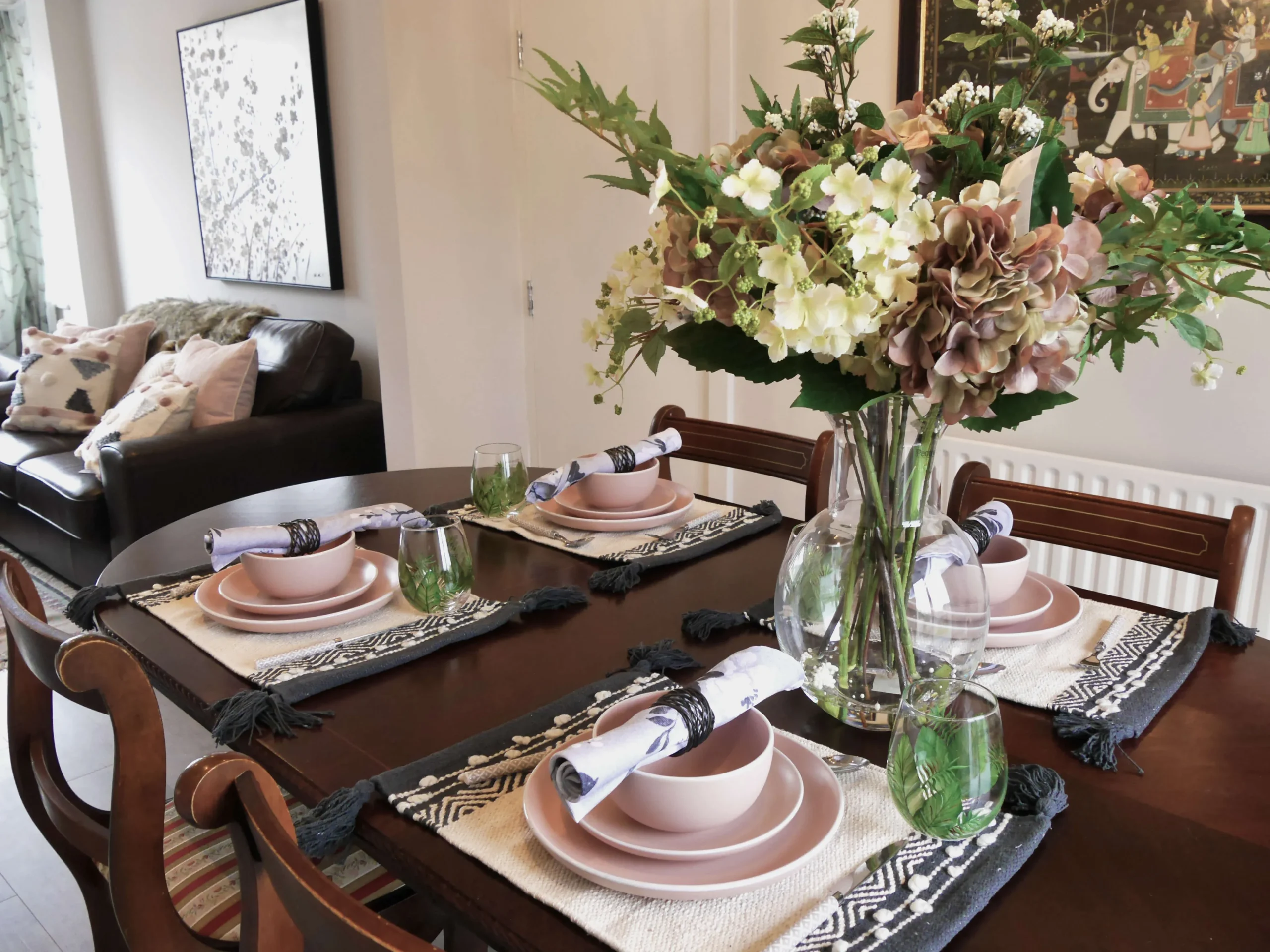 Finished dining room delivered by Chic Cocoon