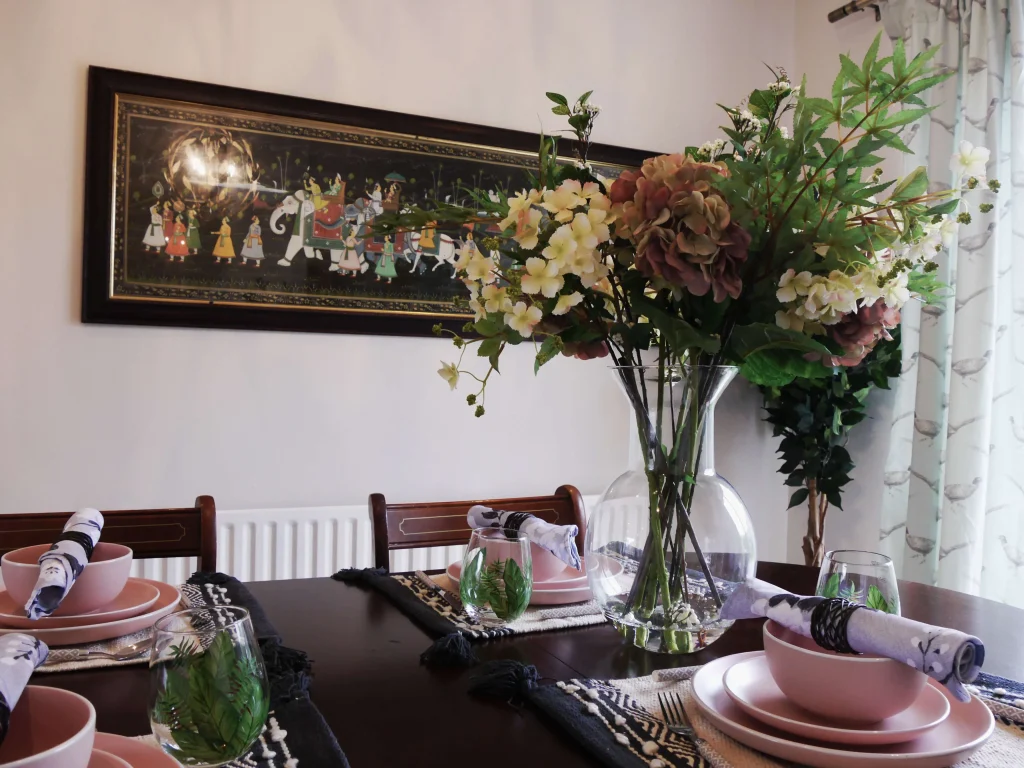 Sutton-dining-1psd